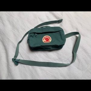 NWOT Fjallraven Kanken frost green hip pack